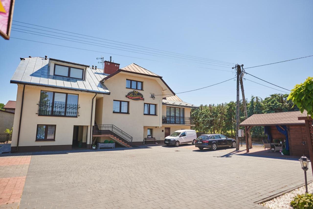 Pokoje Hotelowe Gosciniec Siedlce Exterior photo